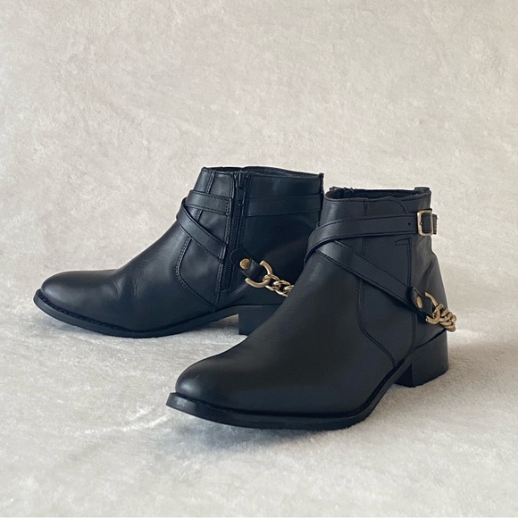 Steve Madden Ringo Ankle Booties Black with Gold Chain Detail Size 8.5M - Picture 3 of 16